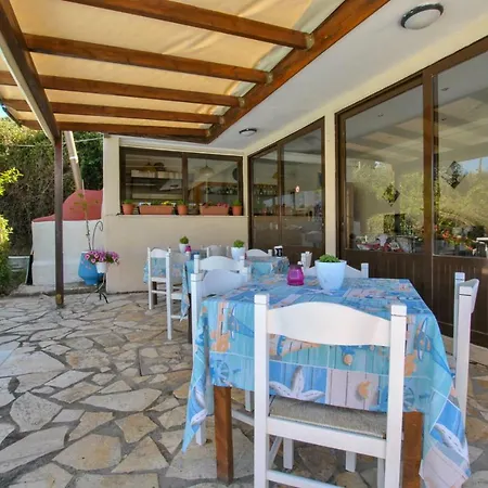 Stefanos Apartment Svoronata